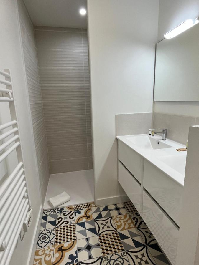Bella, Joli Appt Renove Dans Le Bourg Apartment Ouistreham Bagian luar foto